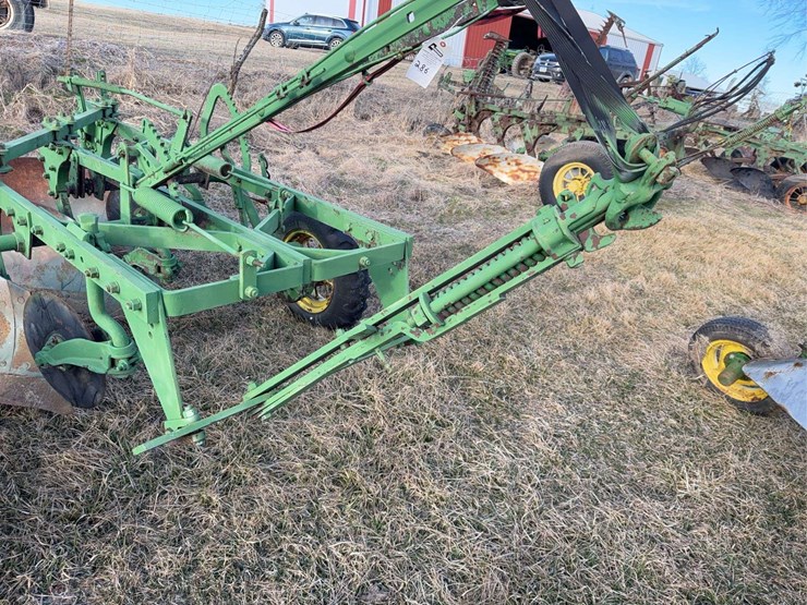 john-deere-8-image-9