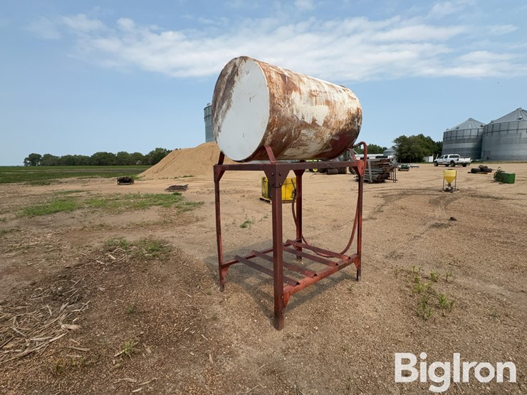 300-gal-fuel-barrel-on-stand-image-5
