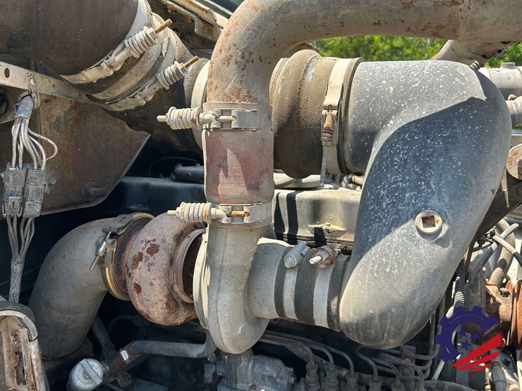 1997-mack-dm690s-image-49