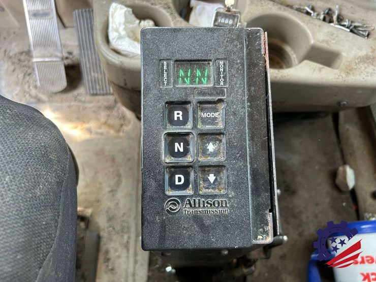 2008-international-5600-paystar-tri-axle-dump-truck-image-70