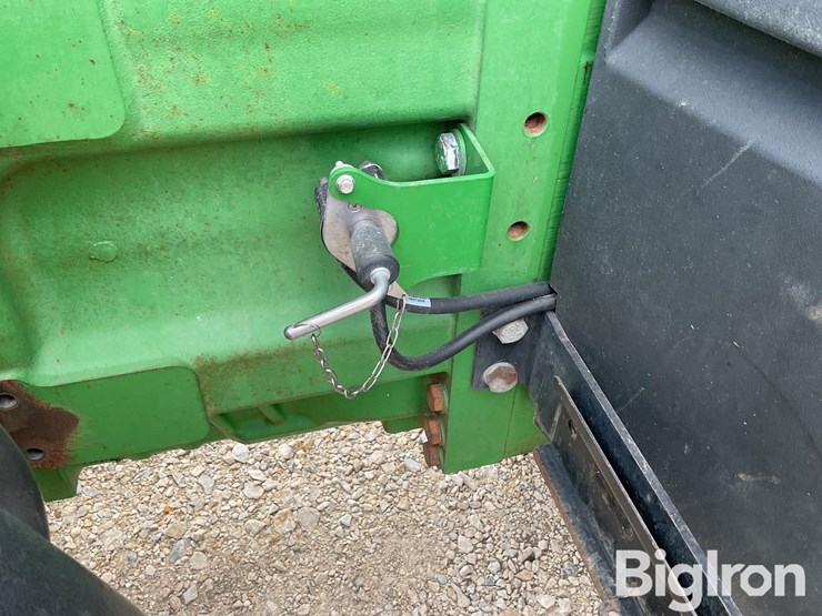 2004-john-deere-8220-image-9