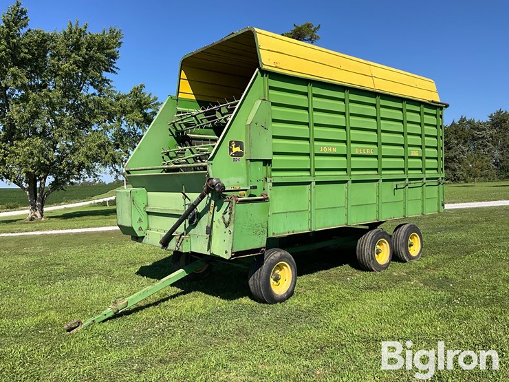 john-deere-716-image-1