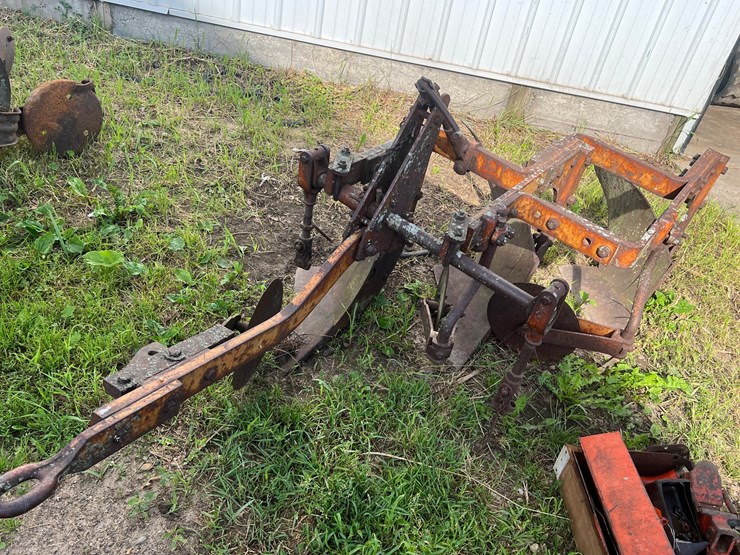 #9907-•-allis--chalmers-3-bottom-plow-image-7
