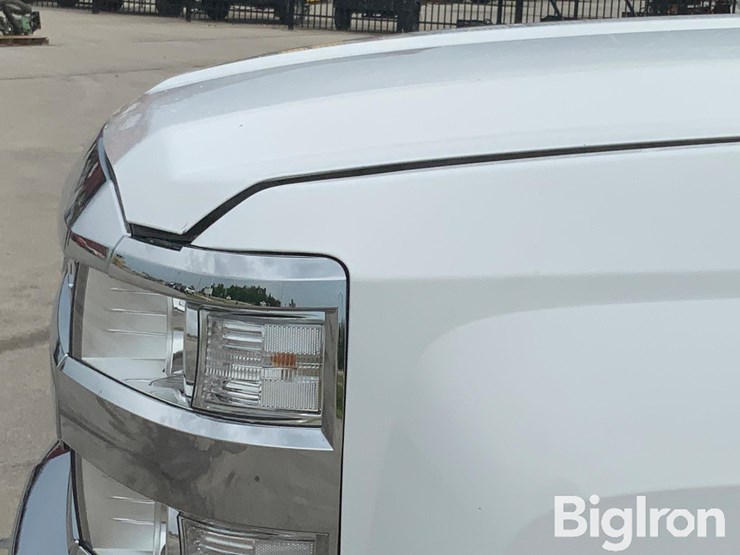 2016-chevrolet-3500-image-13