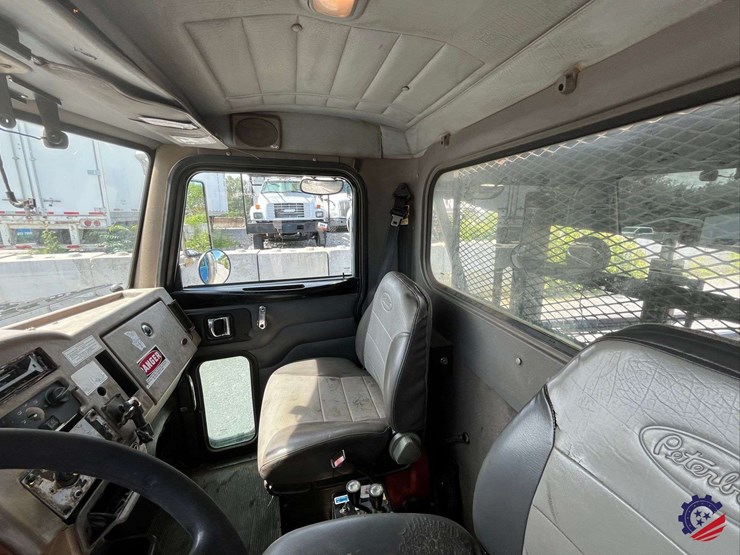 2008-peterbilt-340-image-76