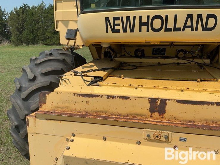1997-new-holland-tr88-image-14