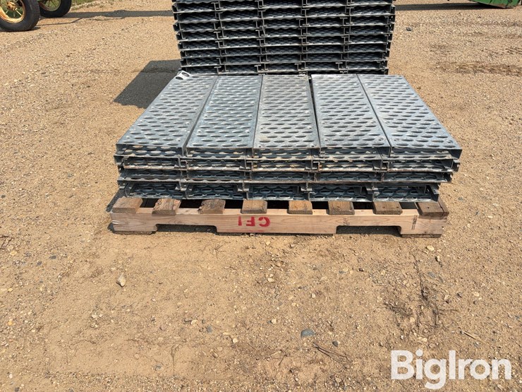 galvanized-catwalk-decking-image-13