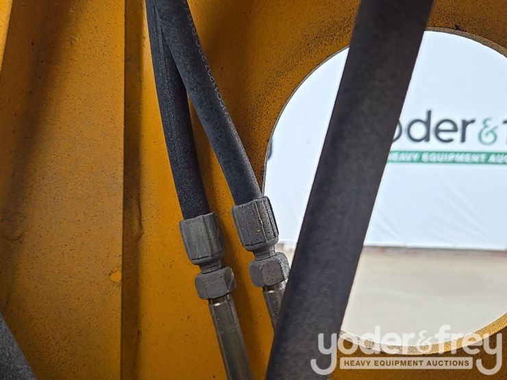 2017-jcb-510-56-image-21