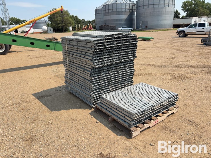 galvanized-catwalk-decking-image-5