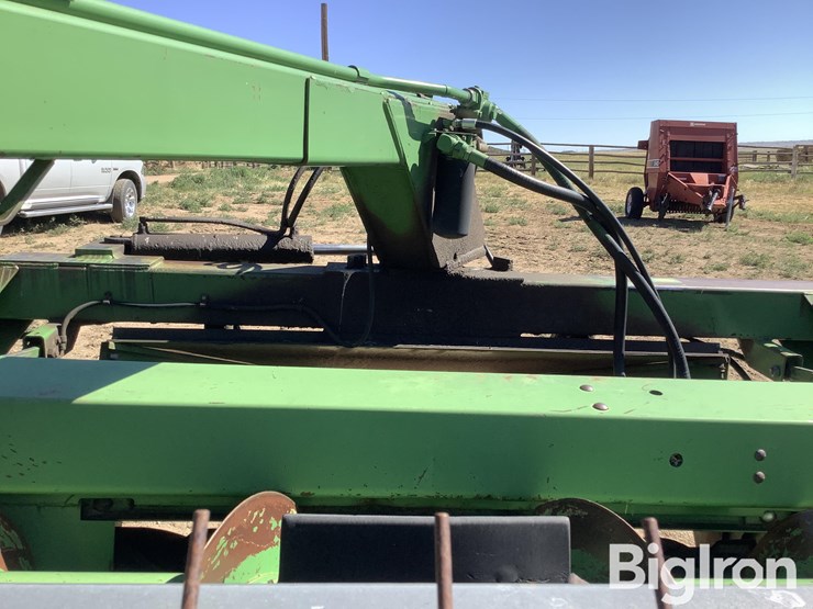 john-deere-240-image-13