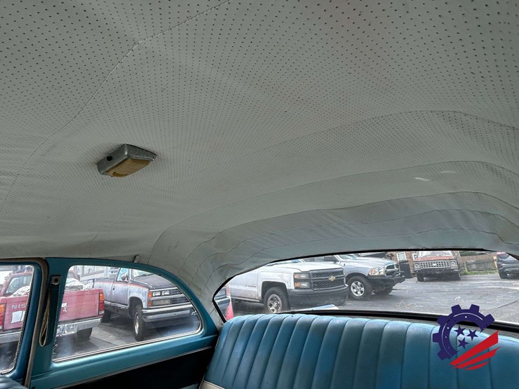 1955-ford-fairlane-club-sedan-image-47