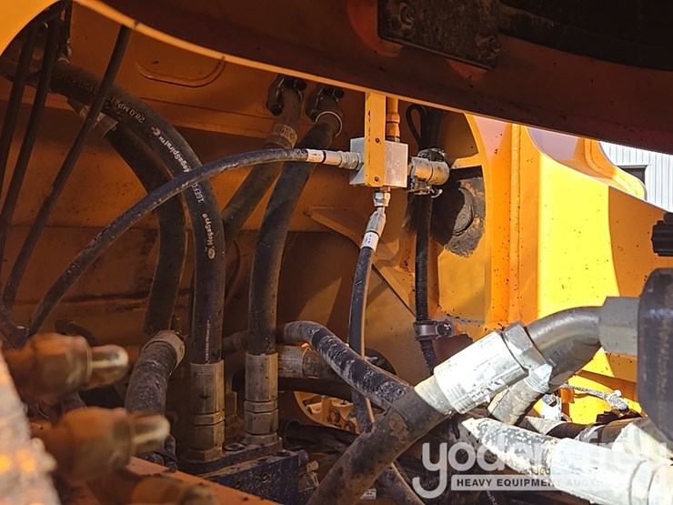 2019-hyundai-hl955-image-36