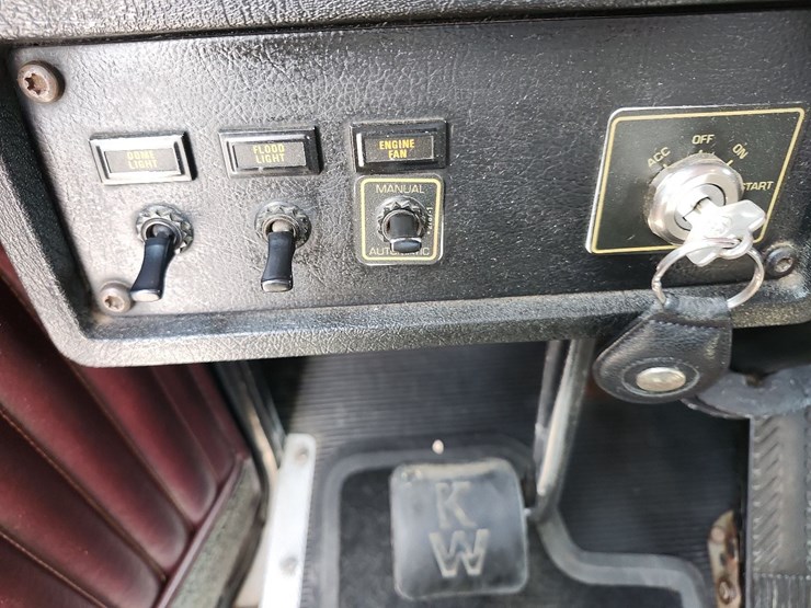1994-kenworth-t800-image-44