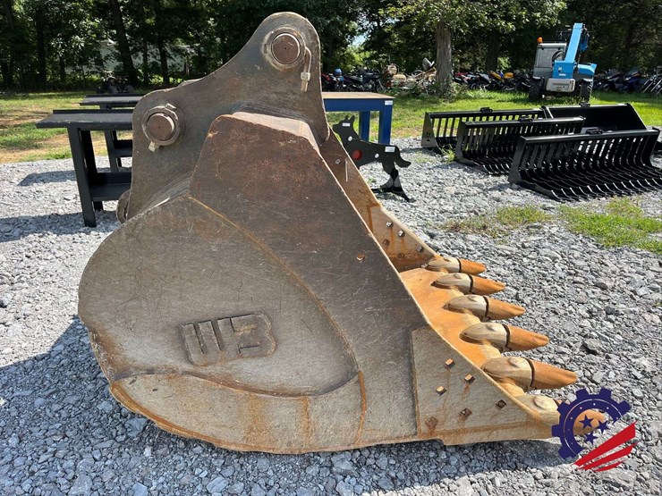 wb-54”-bucket-w/-teeth-image-9