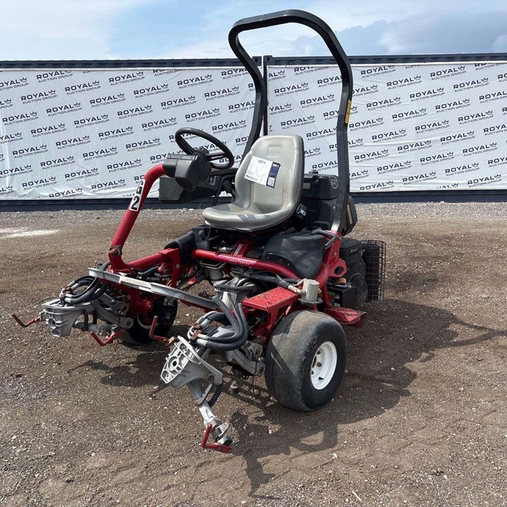 GREEN MASTER 3300 MOWER