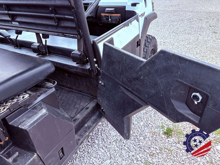 2023-kawasaki-mule-pro-fxt-image-54