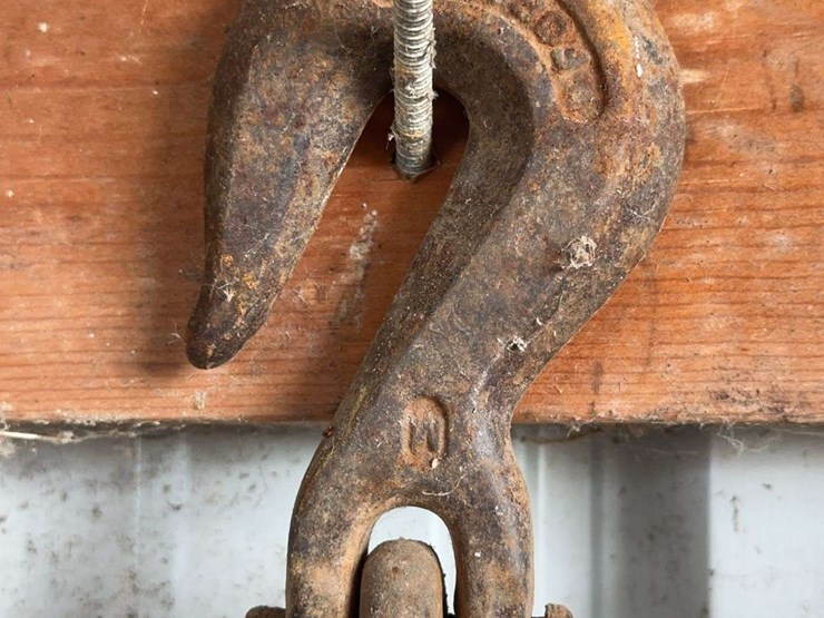 forged-iron-rigging-chain-with-hook-image-4