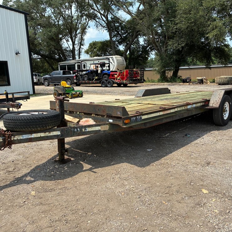 #2694 • Tilt trailer