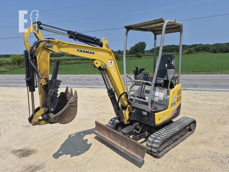 yanmar-vio17-image-1