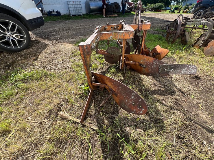 #9907-•-allis--chalmers-3-bottom-plow-image-5