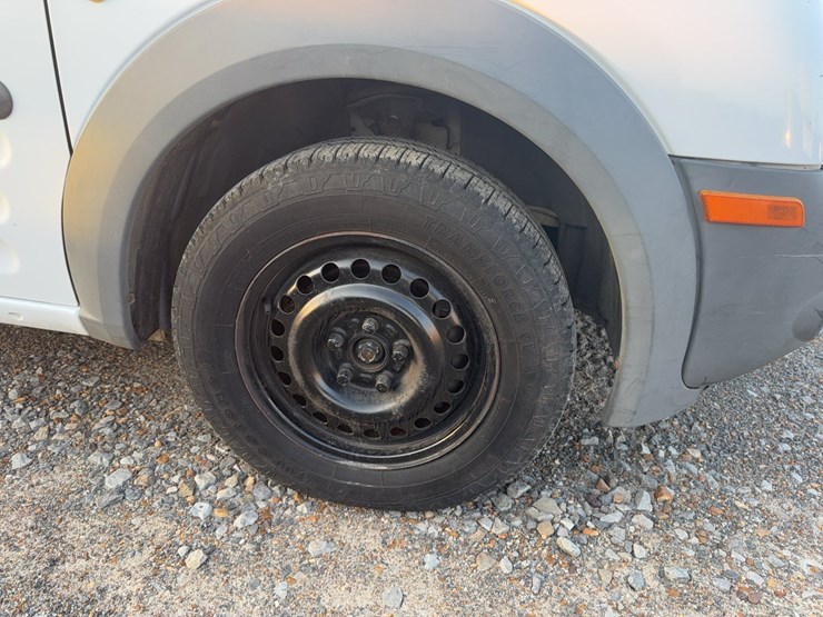 2010-ford-transit-connect-image-5