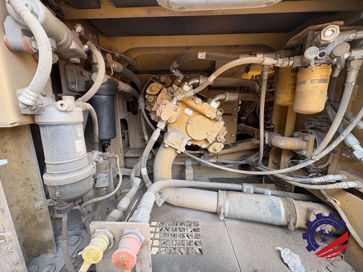 2012-caterpillar-329el-image-60