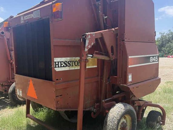 hesston-845-image-8