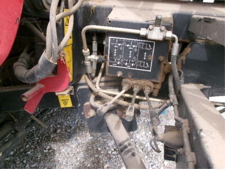 new-holland-big-baler-340-image-18