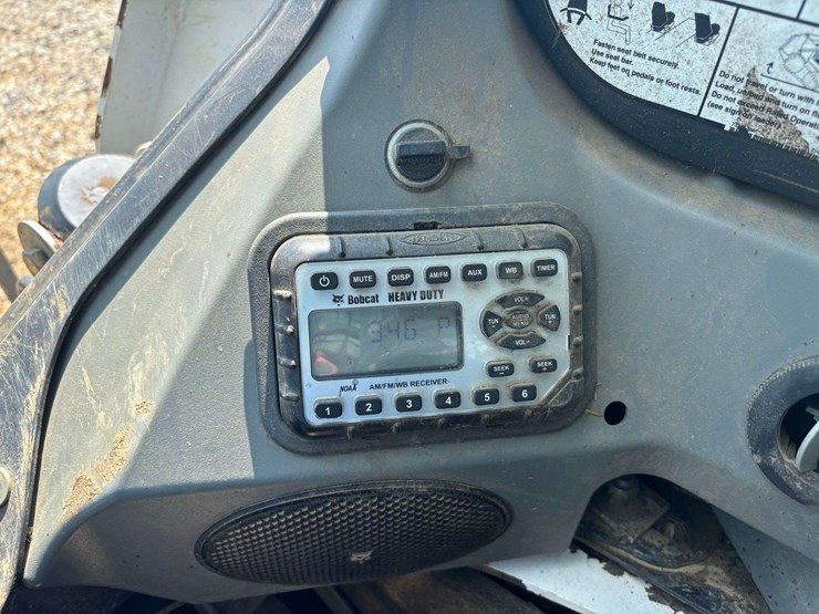 2014-bobcat-t870-image-12