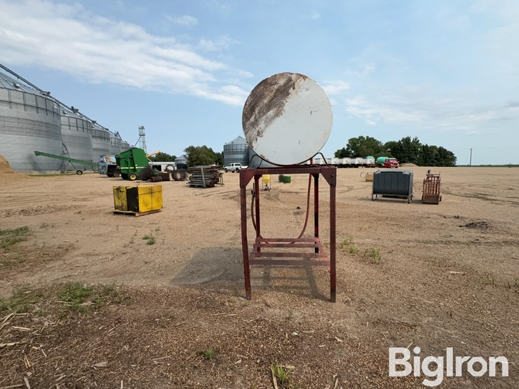 300-gal-fuel-barrel-on-stand-image-6