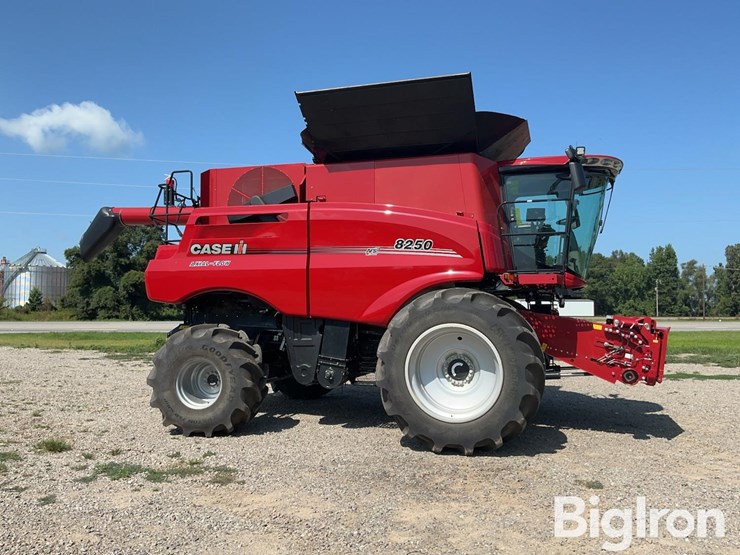 2022-case-ih-8250-image-4