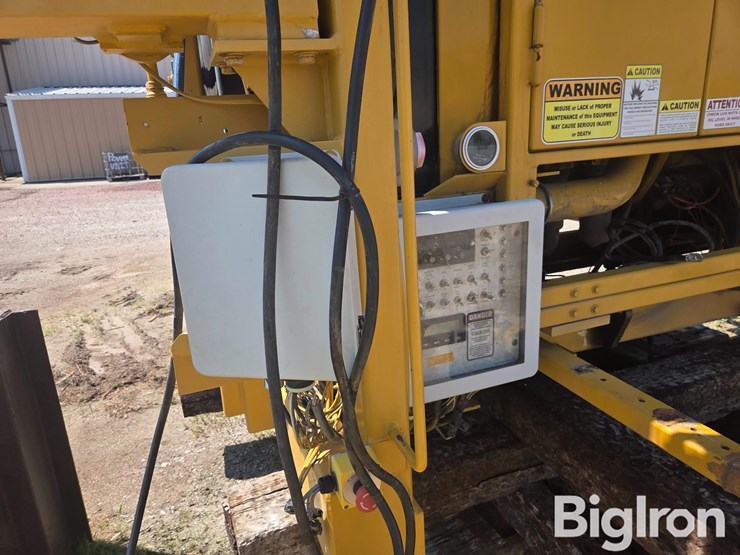 2015-caterpillar-c18-image-19
