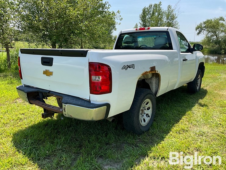 2012-chevrolet-silverado-2500-image-5
