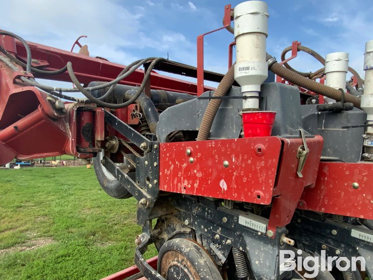 case-ih-1200-image-19
