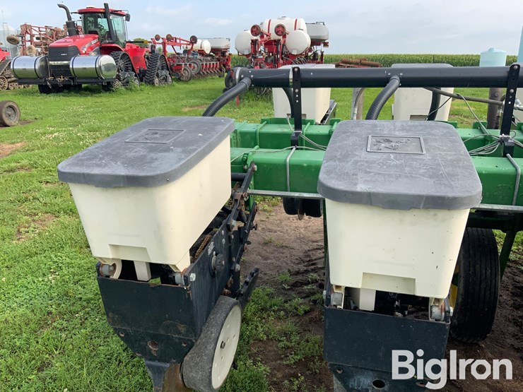 john-deere-7000-image-17