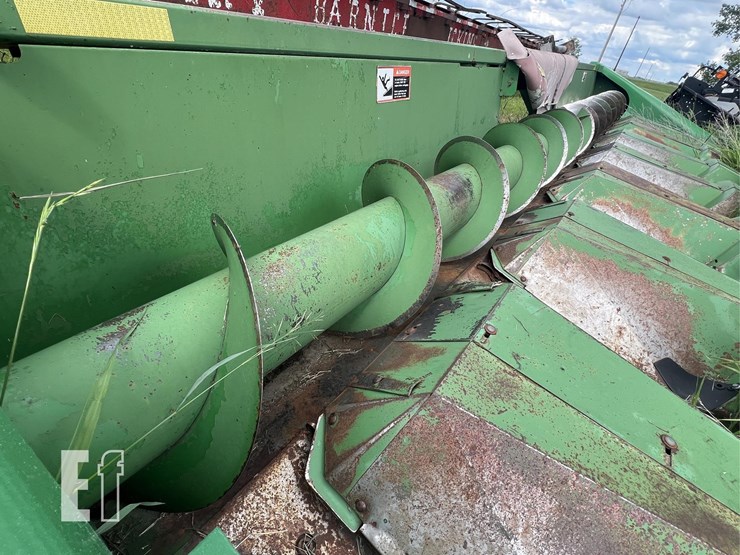 john-deere-844-image-8