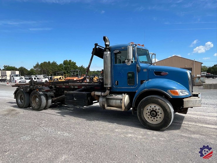 2008-peterbilt-340-image-6