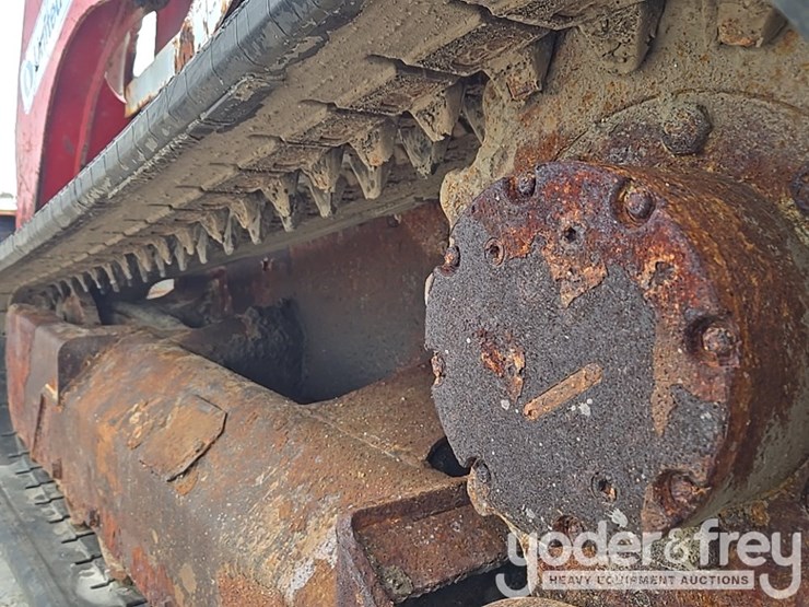 2019-takeuchi-tl8-image-11