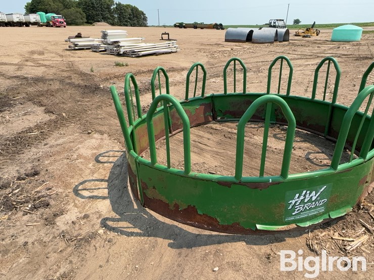 hw-steel-bale-feeder-image-12