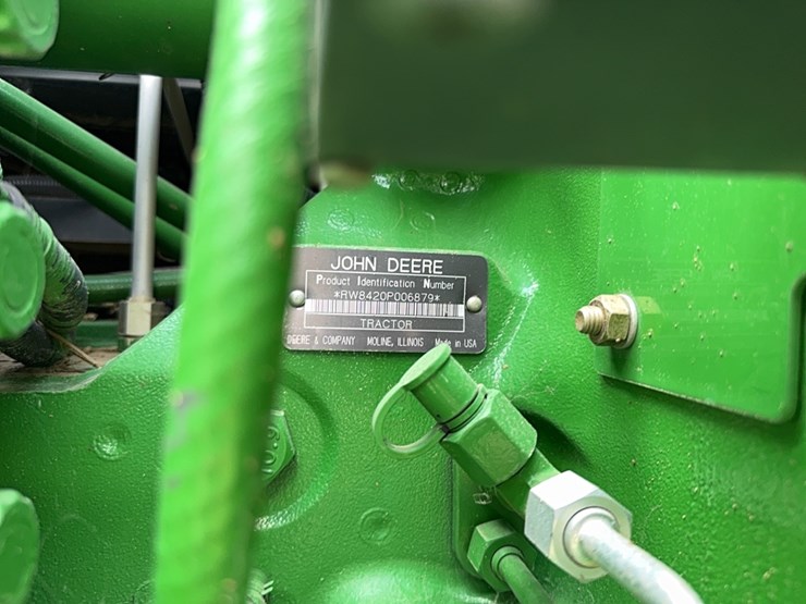 2002-john-deere-8420-image-37