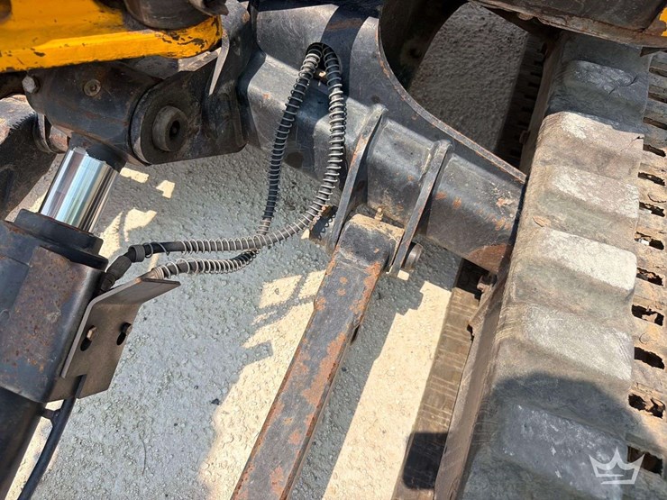 2019-jcb-8029cts-image-16