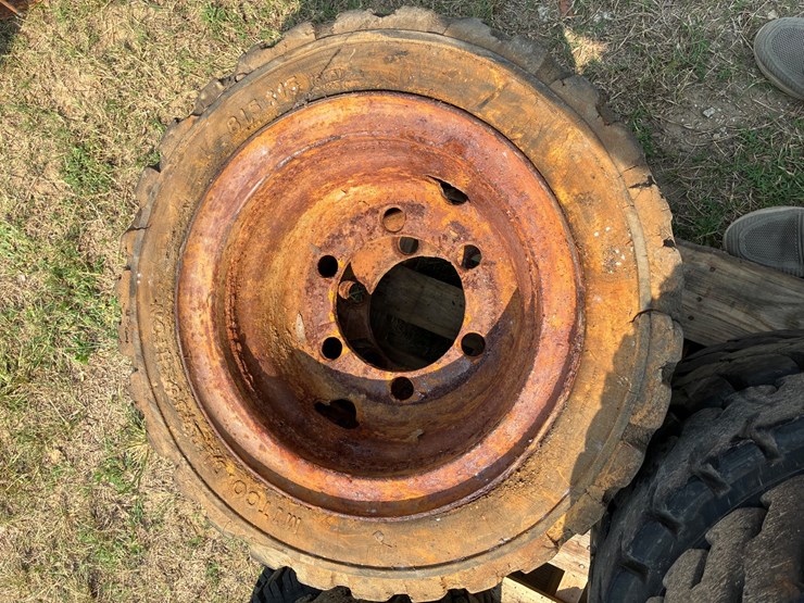 #2687-•-forklift-tires-image-6