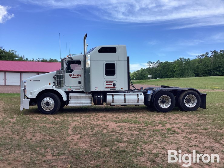 2011-kenworth-t800-image-8