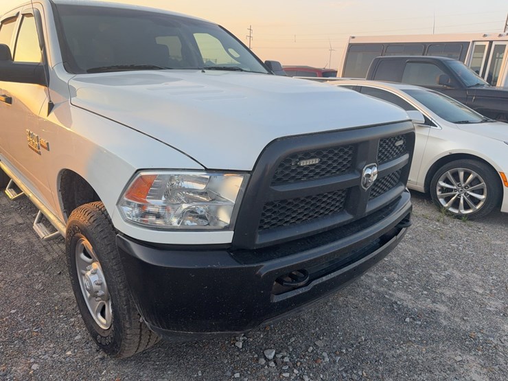 2018-dodge-ram-2500-image-4