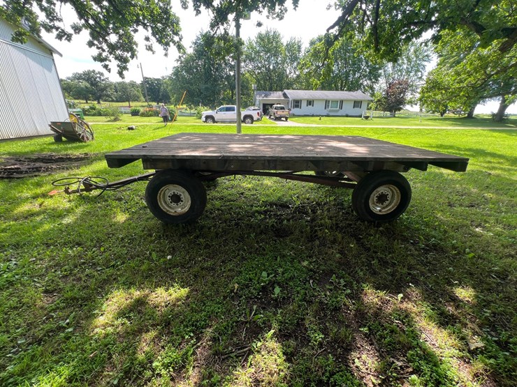 #9924-•-hydraulic-wooden-dump-wagon-image-2