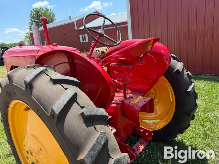 1951-massey-ferguson-30-image-18