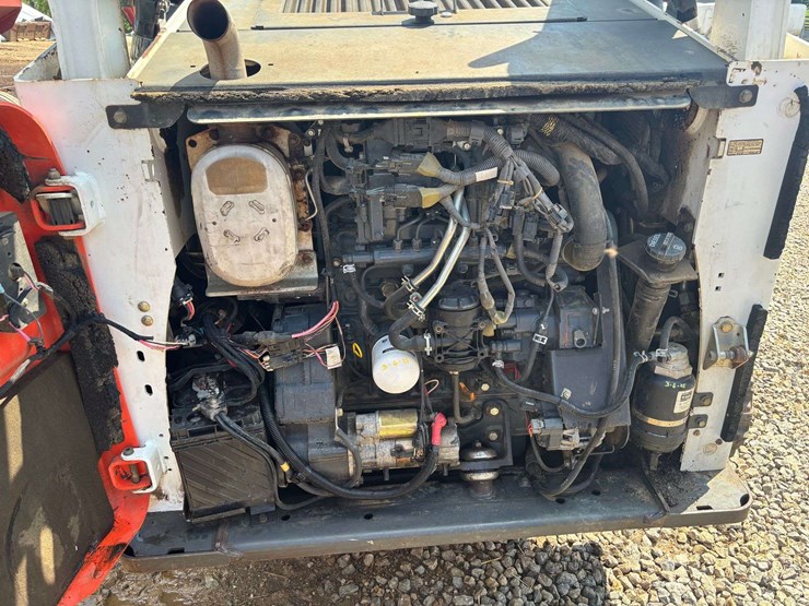 2014-bobcat-t870-image-7