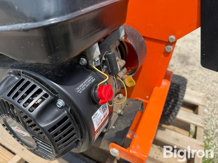 landmax-wood-chipper-image-11