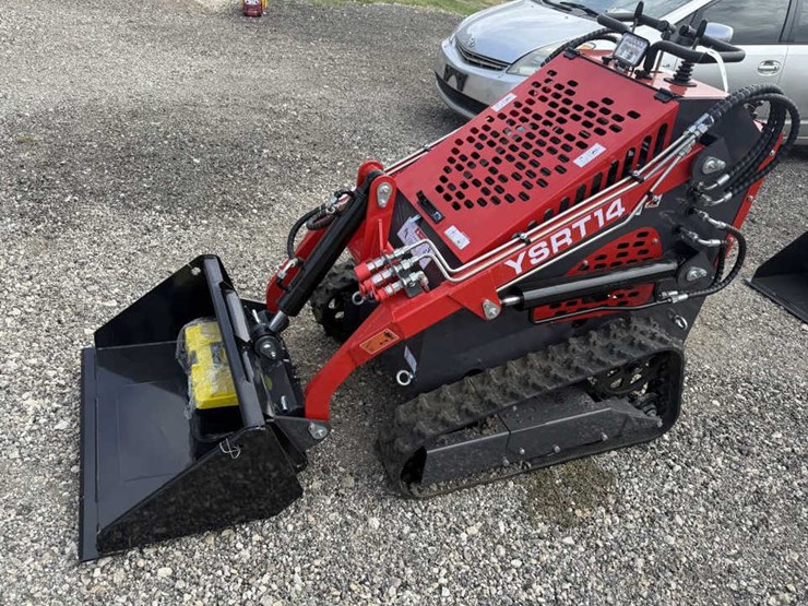 #2-•-mini-skid-steer-tracked-loader---gas-ysrt14-image-1