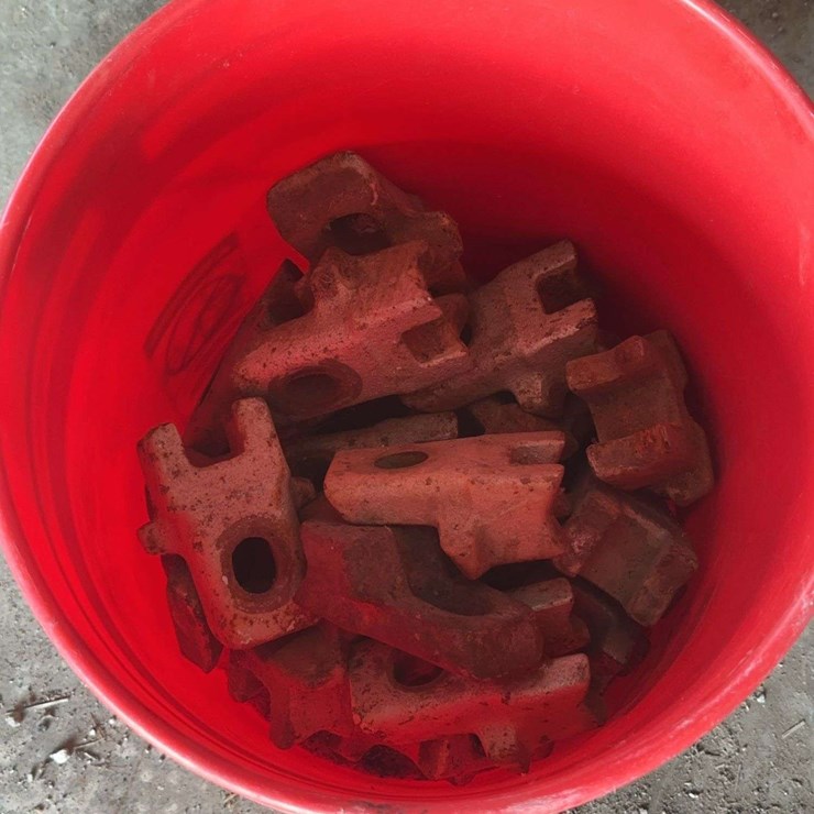Cast Iron Tractor Wheel Rim Clamps